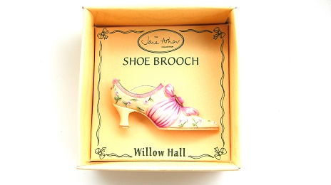FIONA VSB08 靴ブローチ：SHOE BROOCH Jane Asher Willow Hall